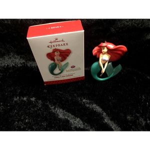 2013 Hallmark Keepsake Disney The Little Mermaid Ariel's Big Dream Ornament
